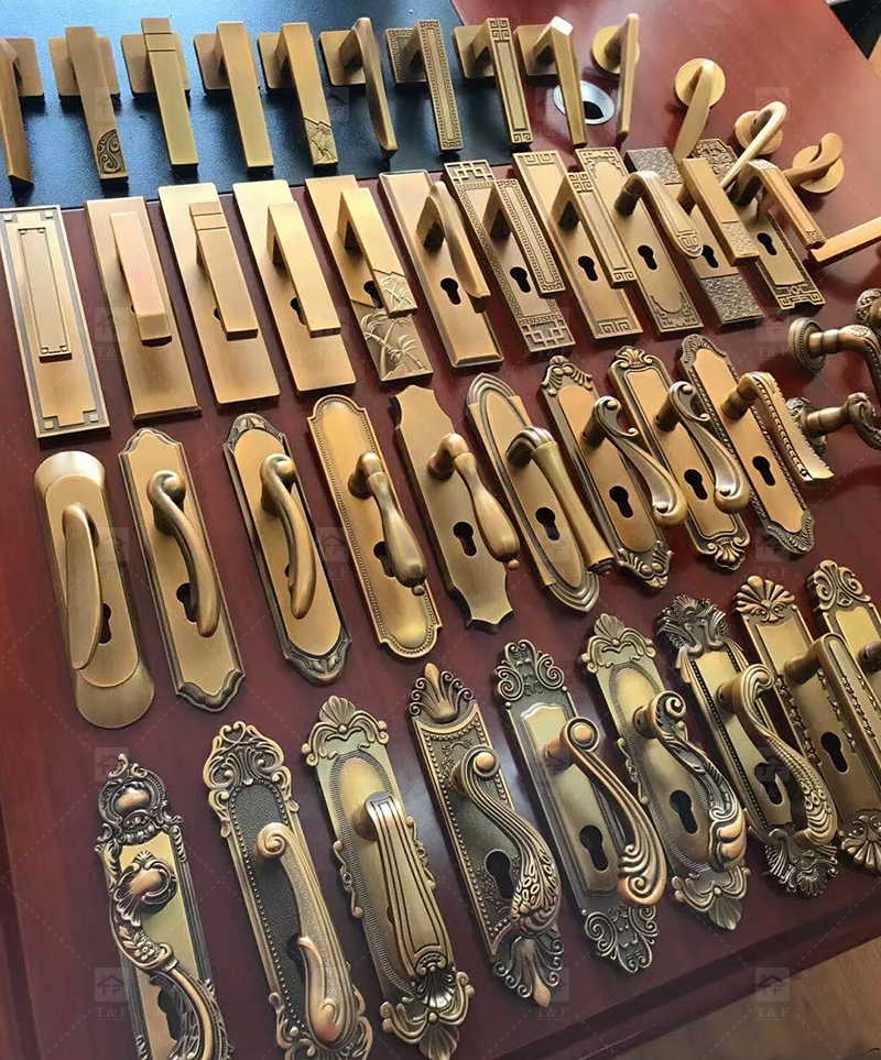 Interior Bathroom Bedroom Wood Handle Door Locks for Wooden Doors Modern Luxury Design Easy Installation Villa & Hotel Use