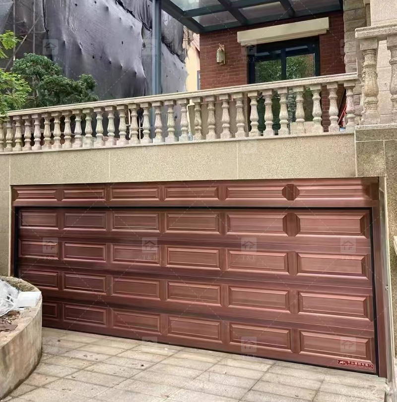 High Quality Modern Insulated Garage Door for Custom Villa & Residential Homes Customizable for Exterior Application