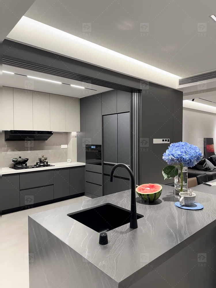 Hot New Modern Style Ready-to-Assemble Kitchen Cabinet Elegant Wardrobe for Kitchen Storage