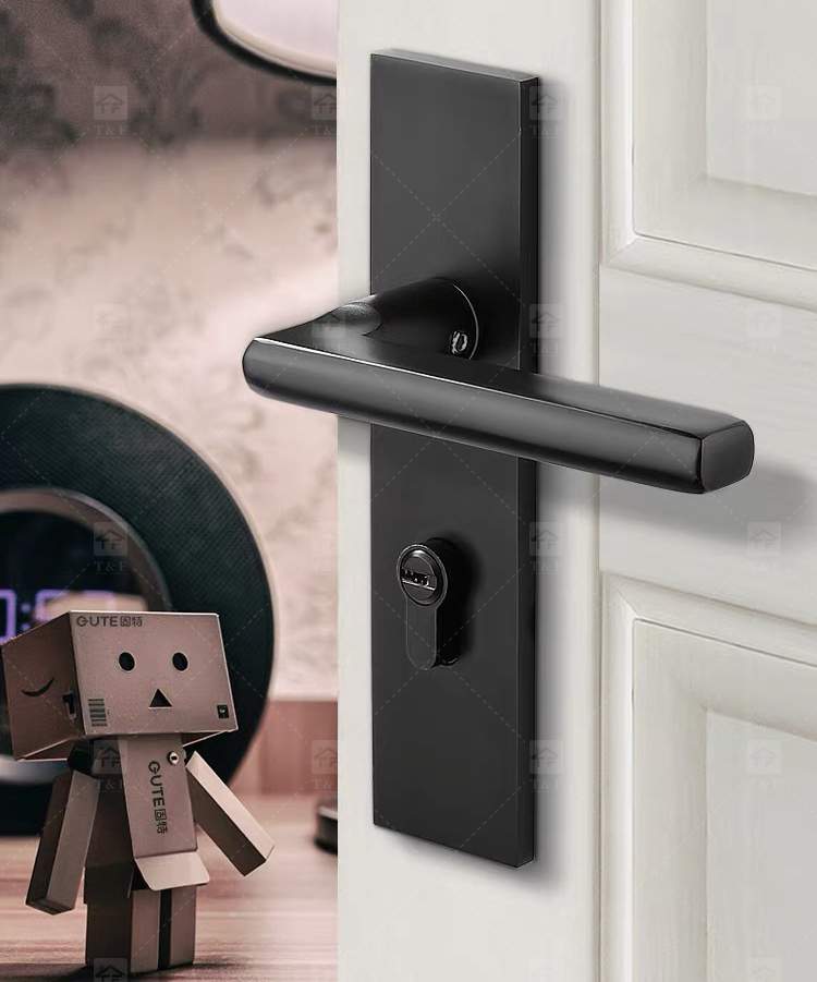 Interior Bathroom Bedroom Wood Handle Door Locks for Wooden Doors Modern Luxury Design Easy Installation Villa & Hotel Use