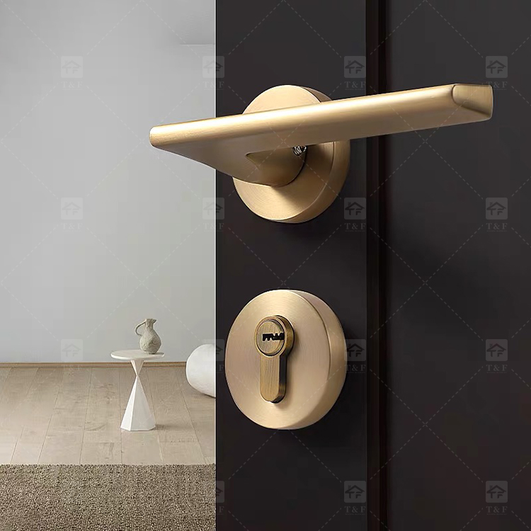 Premium Matte Gold Finish Door Lock Keyed Cylinder Modern Design for Hotels Apartments Durability Meets Style Easy