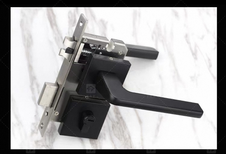 Simple Design Square Rose Interior Split Door Lock Matte Gunmetal Door Lever Handle Set With Key